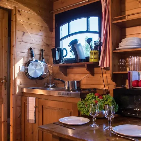 Le Village De La Champagne - Slowmoov 3* Bar-sur-Aube