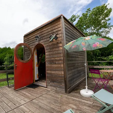 Otel Le Village De La Champagne - Slowmoov