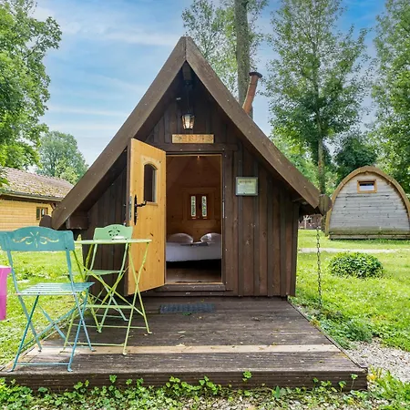 Le Village De La Champagne - Slowmoov 3* Bar-sur-Aube