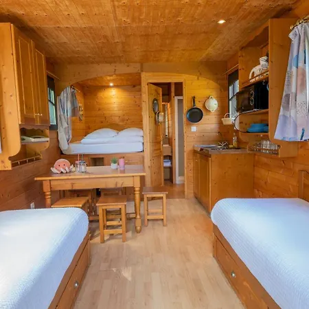 Le Village De La Champagne - Slowmoov 호텔 3*