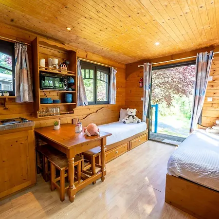 Hotell Le Village De La Champagne - Slowmoov Bar-sur-Aube