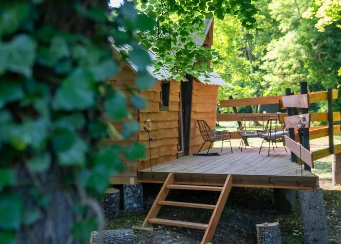 Hotel Le Village De La Champagne - Slowmoov 3*