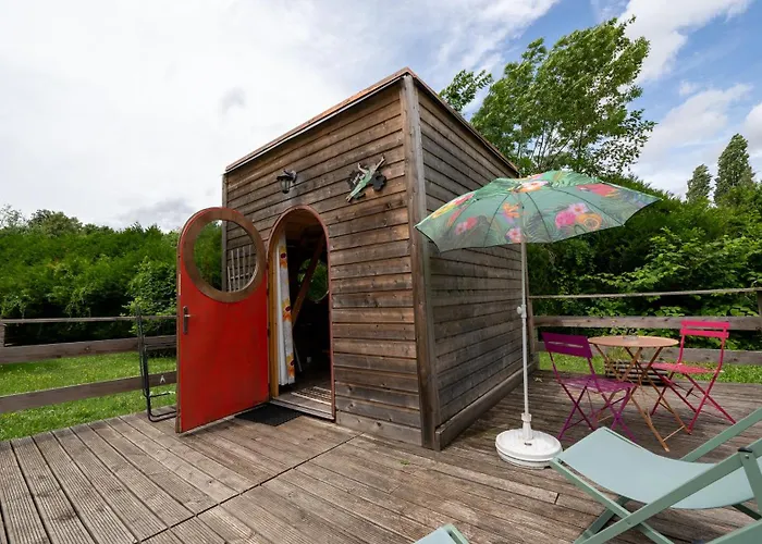 Hotel Le Village De La Champagne - Slowmoov