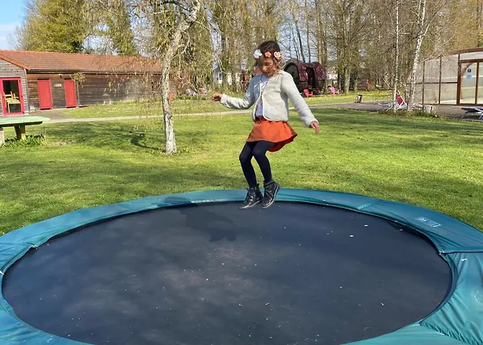 Le Village De La Champagne - Slowmoov 3* Bar-sur-Aube