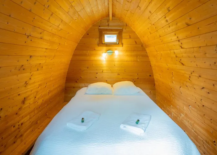 Hotel Le Village De La Champagne - Slowmoov 3*